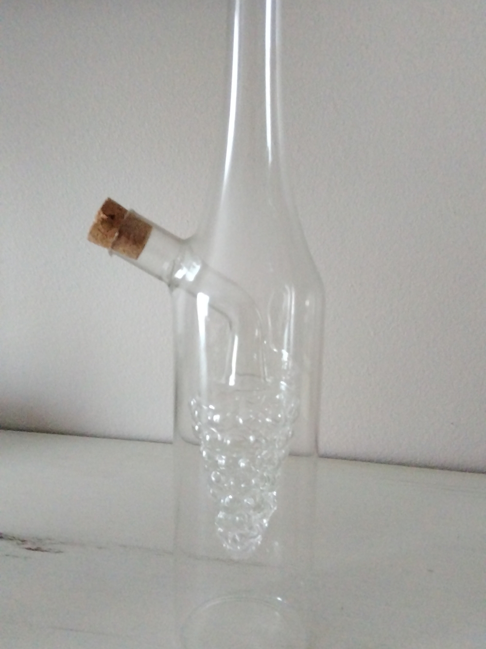 Clear Glass Wine Infuser Decanter with Cork Stopper